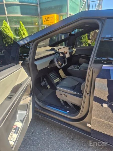 Tesla Cybertruck