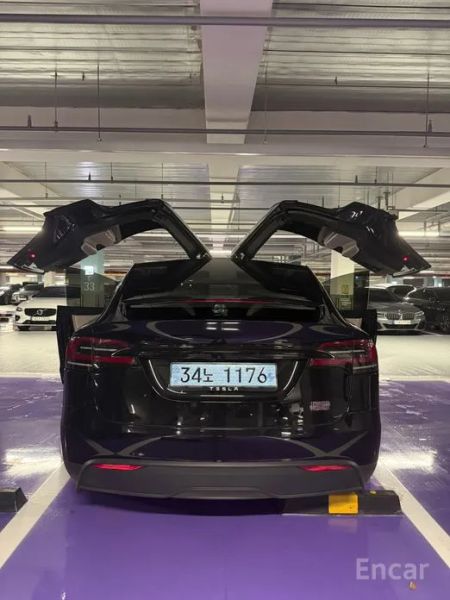 Tesla model-x