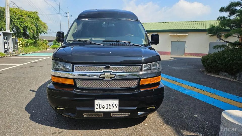Chevrolet Express Van