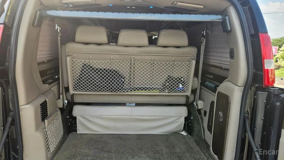 Chevrolet Express Van