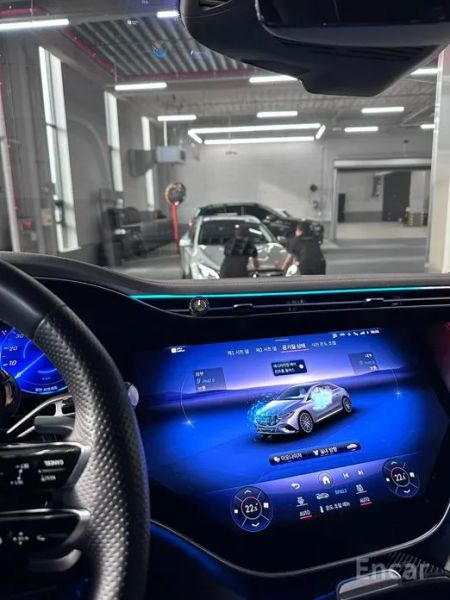 Mercedes-Benz EQE