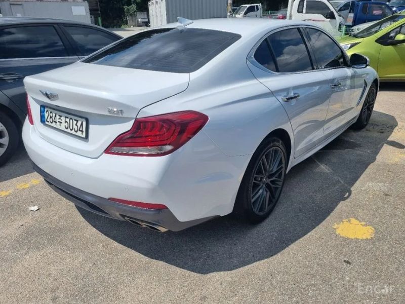 Genesis G70