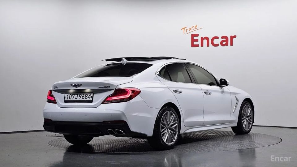 Genesis G70