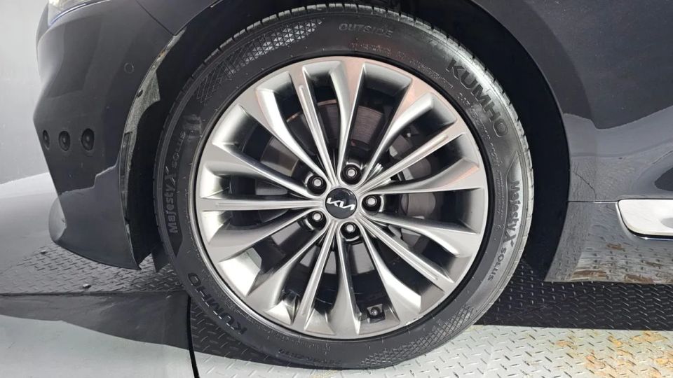 Kia K9