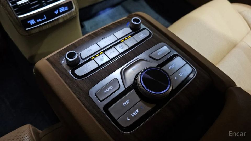 Kia K9