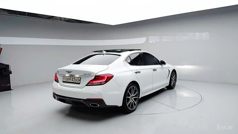 Genesis G70