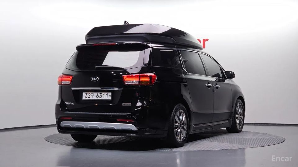 Kia Canival