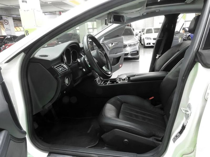 Mercedes-Benz CLS-Class