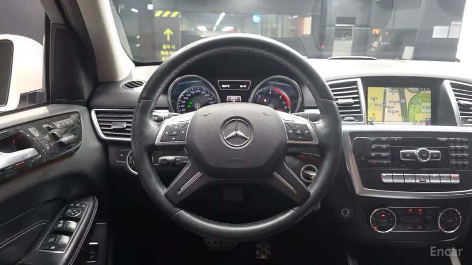 Mercedes-Benz M-class