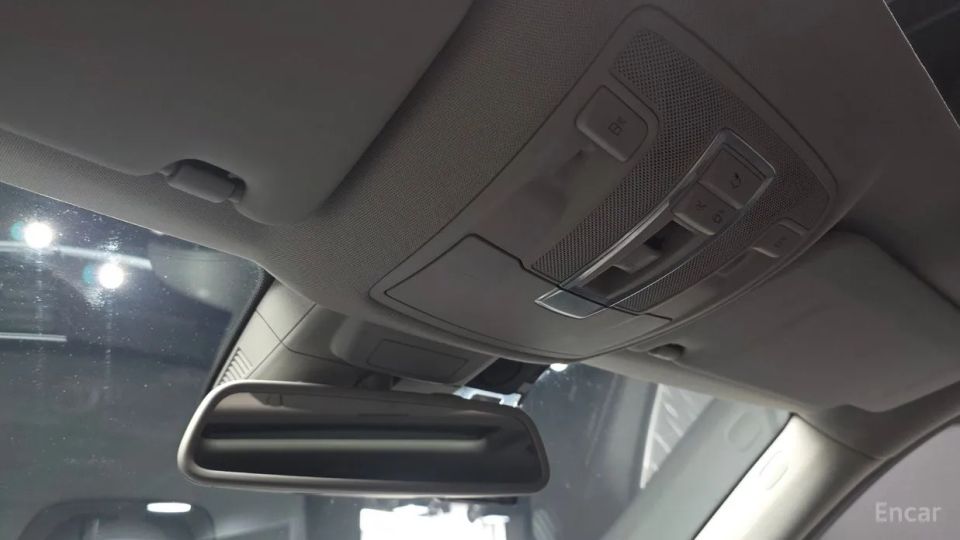Mercedes-Benz M-class