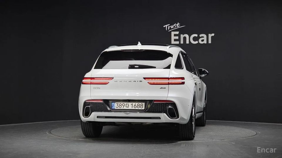 Genesis GV70