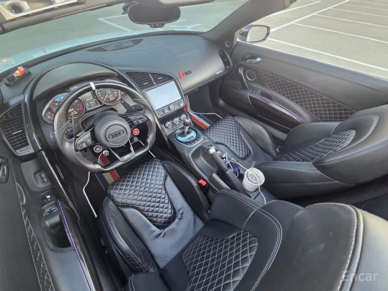 Audi R8