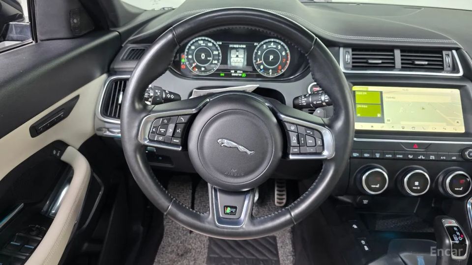 Jaguar E-PACE