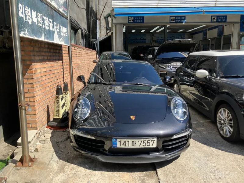 Porsche 911