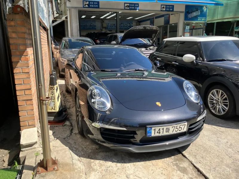Porsche 911