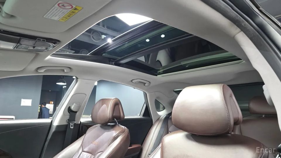 Hyundai Aslan