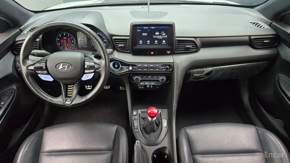 Hyundai Veloster