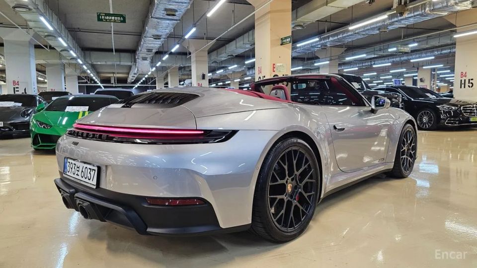 Porsche 911