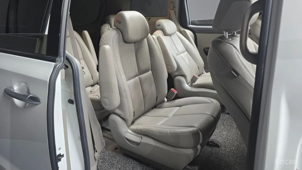 Kia Canival