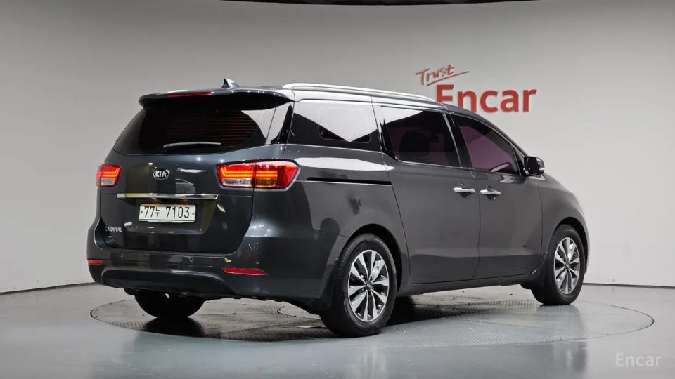 Kia Canival