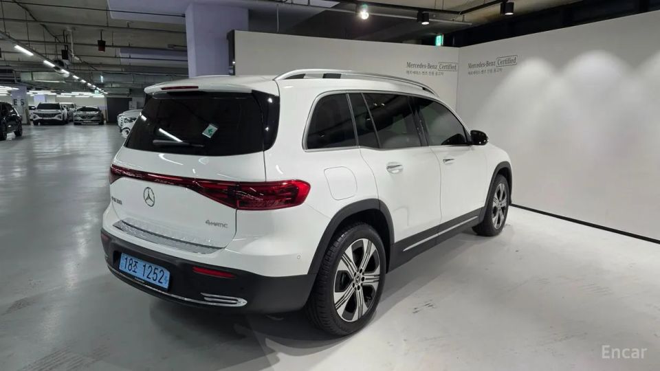 Mercedes-Benz EQB