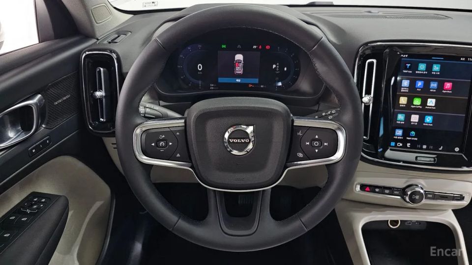Volvo XC40