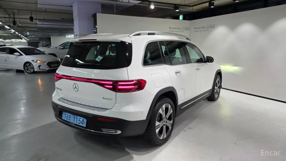Mercedes-Benz EQB