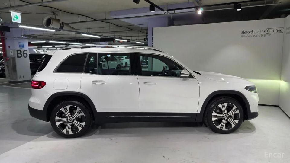 Mercedes-Benz EQB