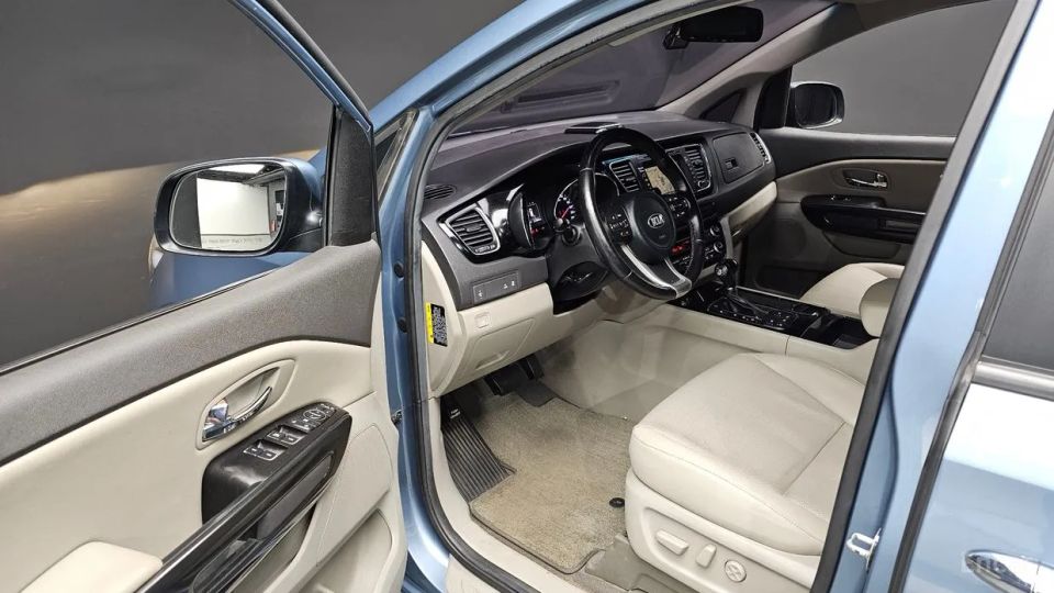 Kia Canival