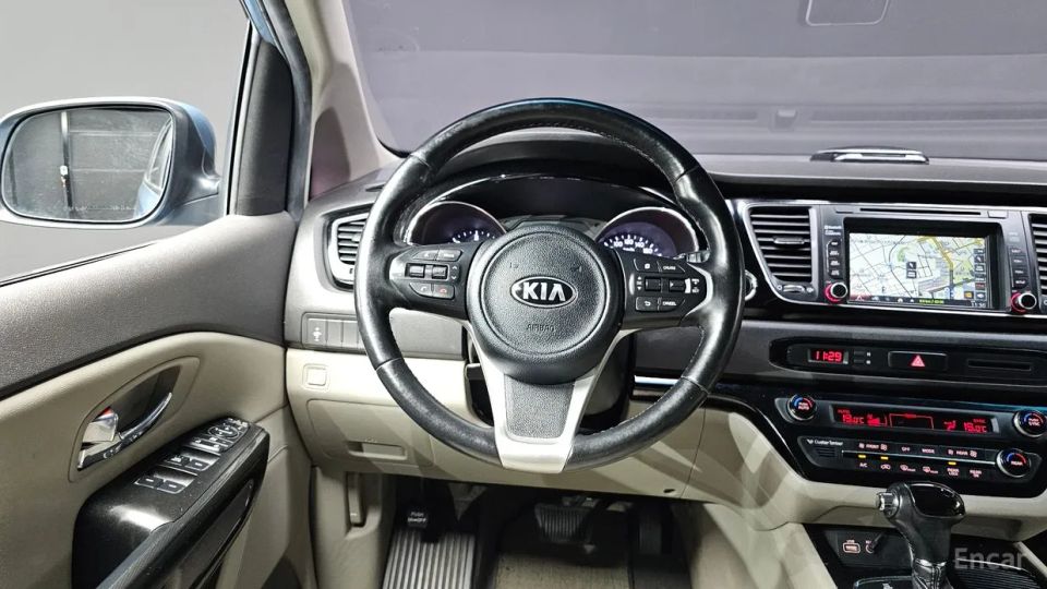 Kia Canival