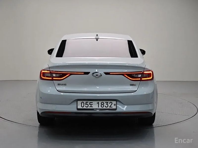 Renault-KoreaSamsung SM6