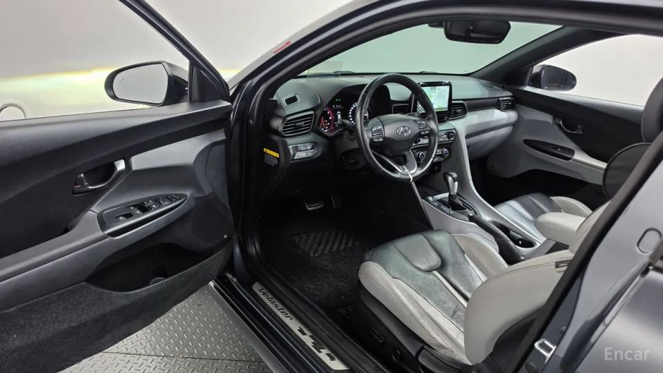 Hyundai Veloster