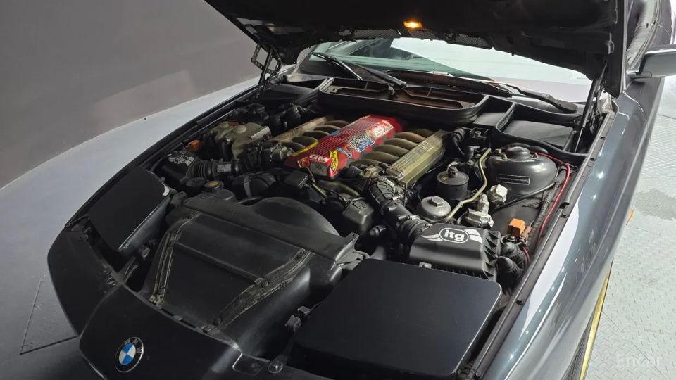 BMW 8-series