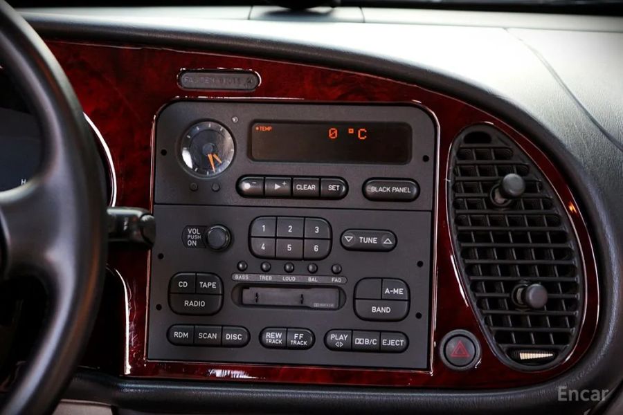 Saab 900