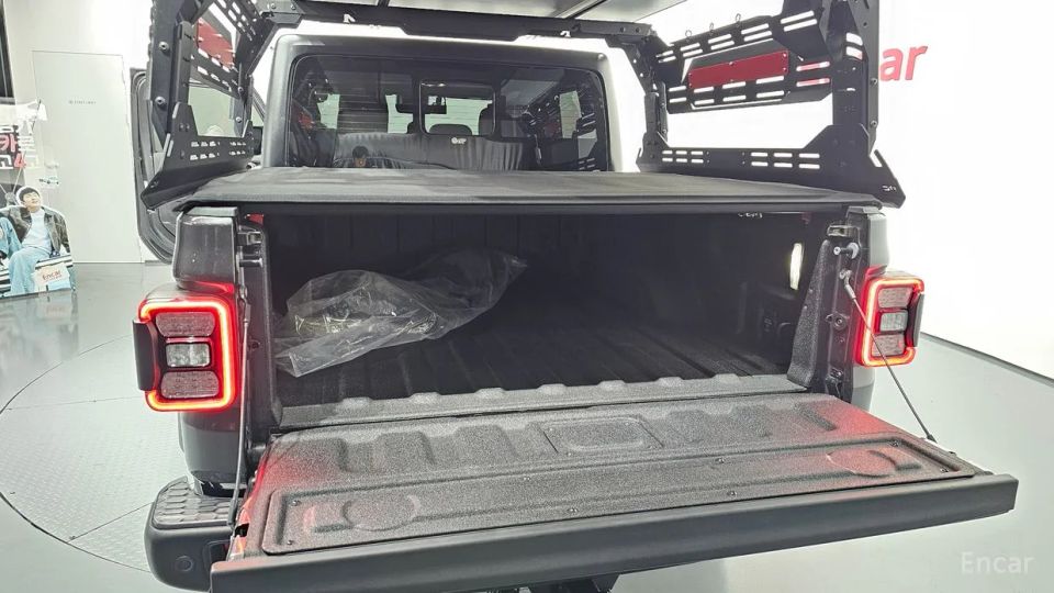 Jeep gladiator