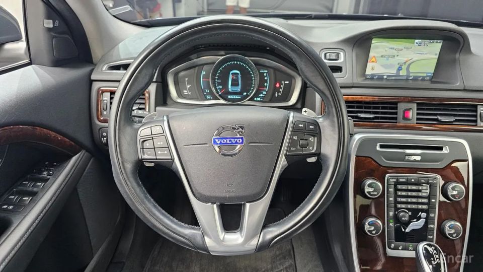 Volvo S80