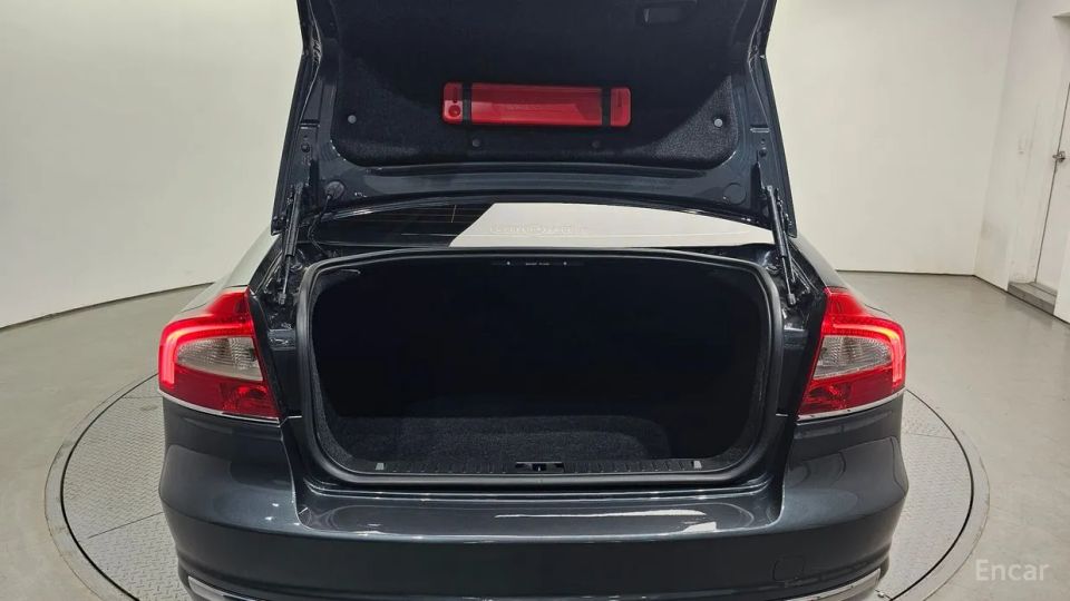 Volvo S80