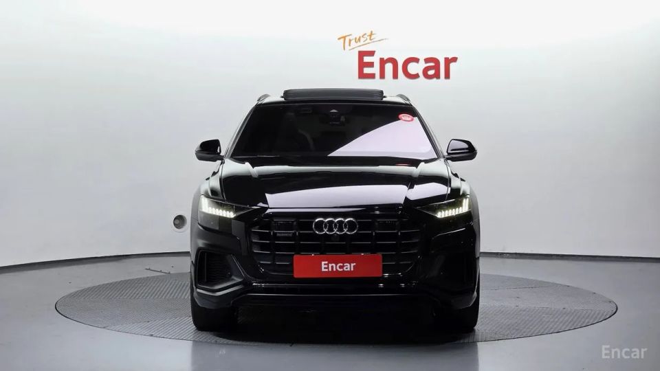 Audi Q8