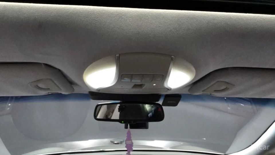 Infiniti M