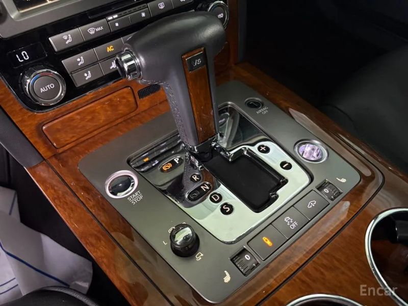 Volkswagen Phaeton