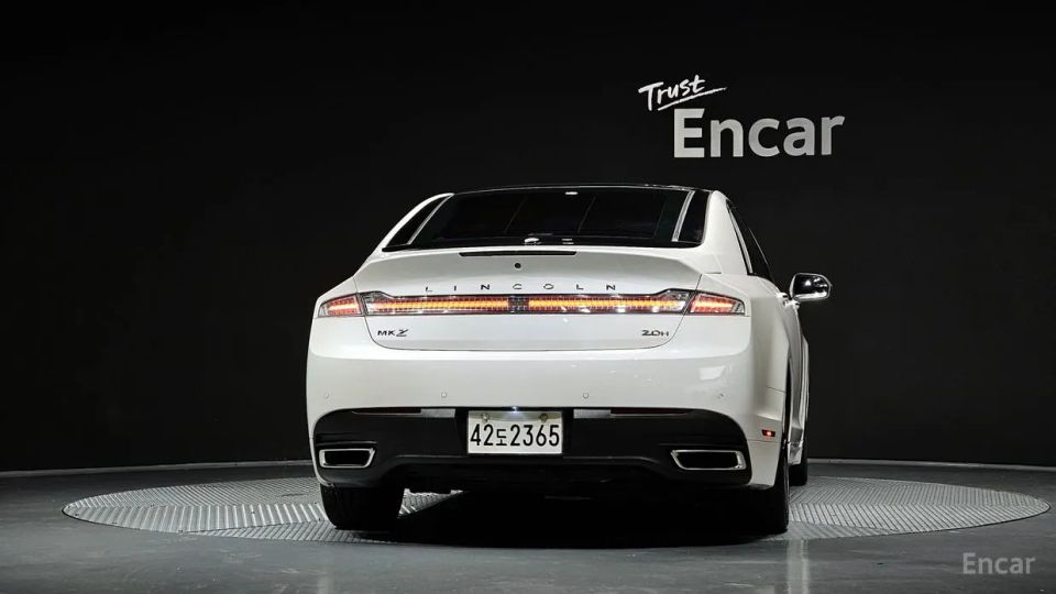 Lincoln MKZ