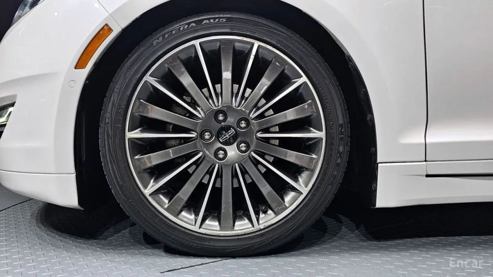 Lincoln MKZ