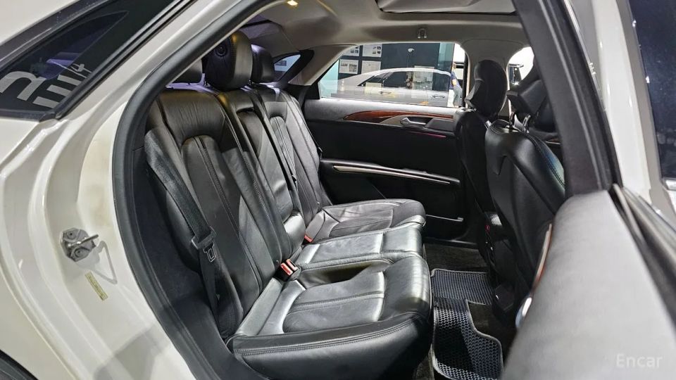 Lincoln MKZ