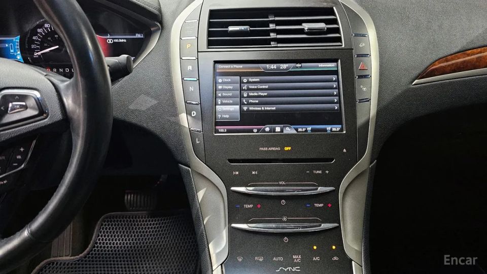 Lincoln MKZ