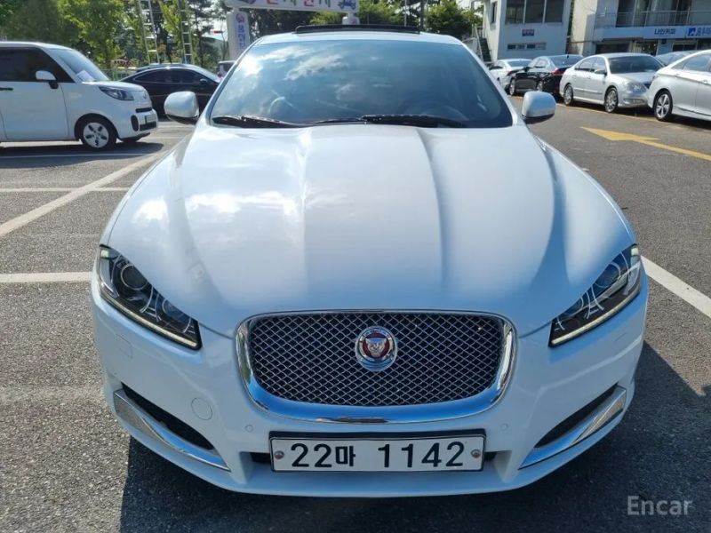Jaguar xf