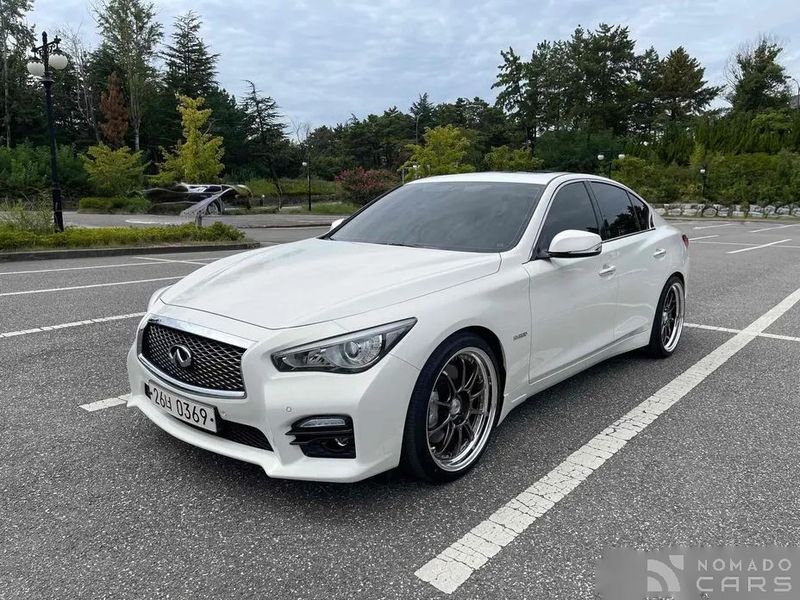Infiniti Q50