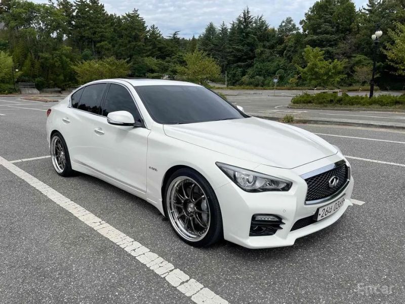 Infiniti Q50