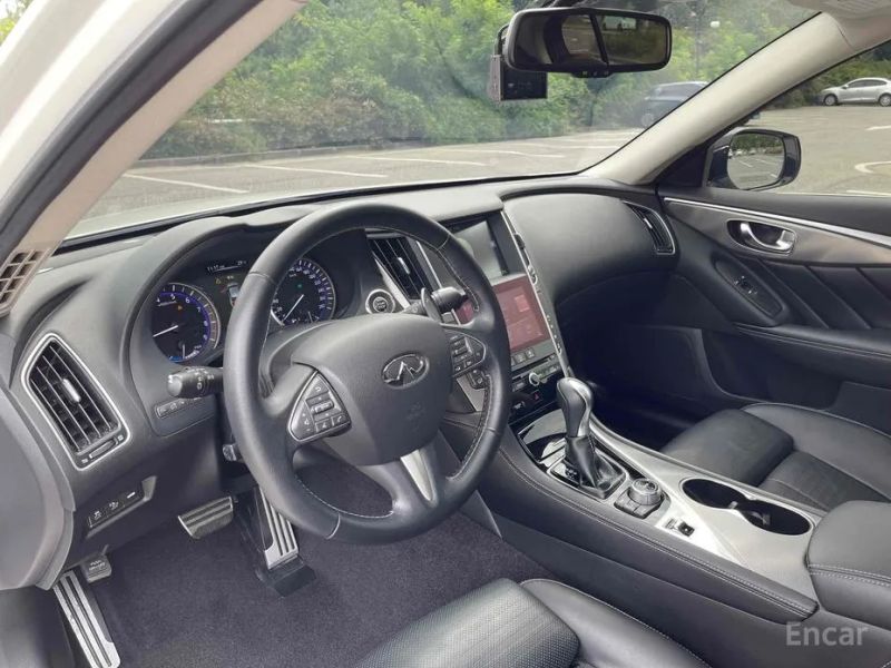 Infiniti Q50