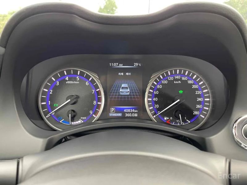 Infiniti Q50