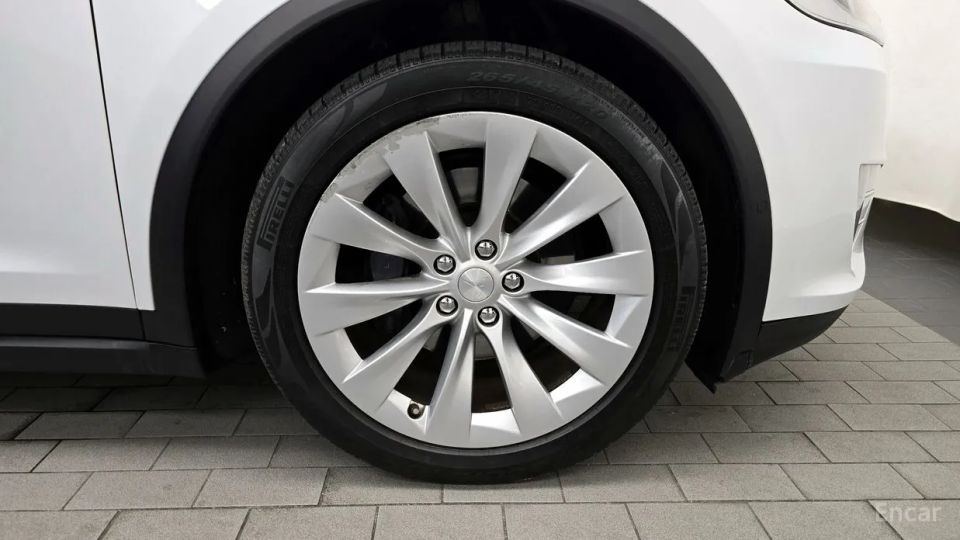 Tesla model-x
